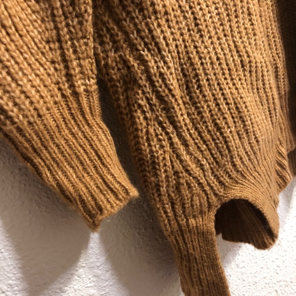 Wool turtle neck sweater - Picture 5 of 6